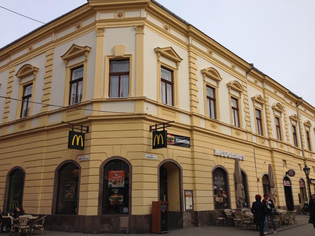 Széchenyi Apartman Eger Extérieur photo